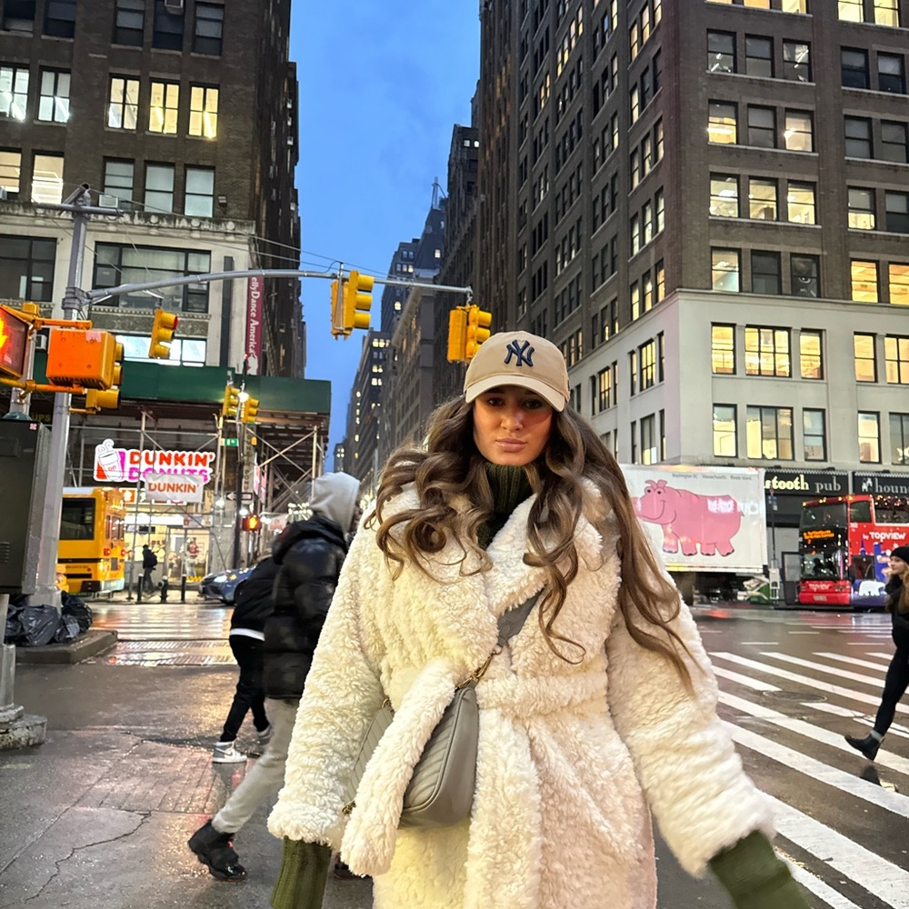 Women's Cream/White Teddy Coat S/M